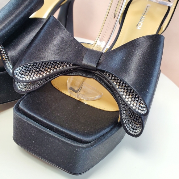 NWT$1,010 MACH & MACH Le Cadeau Black Silk & Crystal Bow Platform Sandal Sz 39.5 - Picture 11 of 17